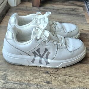 White Athletic Sneakers with NY Logo
